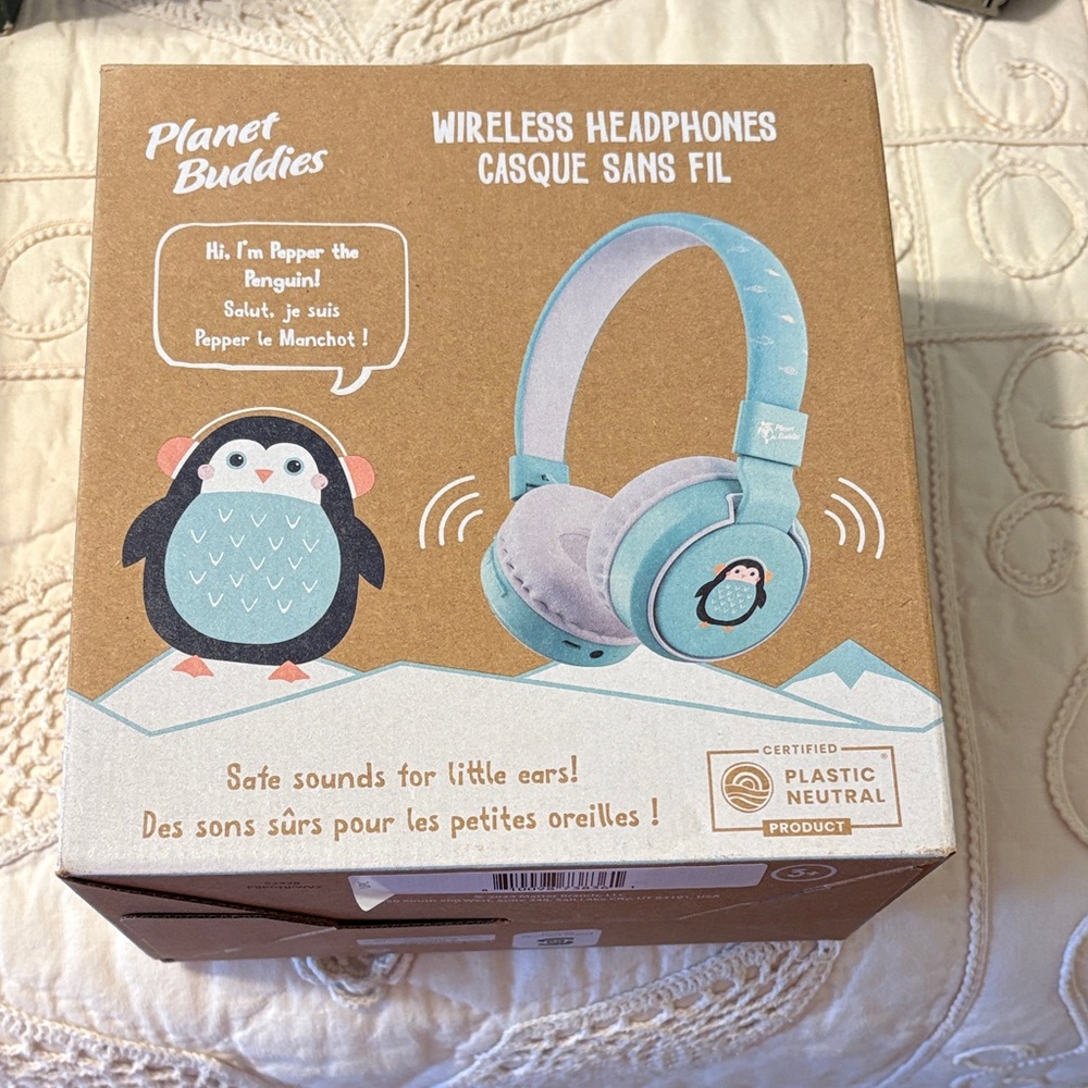 Planet Buddies Wireless Headphones for Kids - penguin